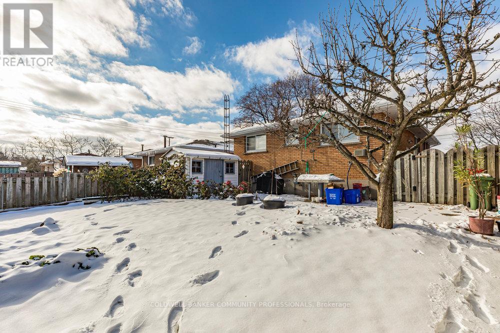 43 Bonaventure Drive, Hamilton, ON - Outdoor