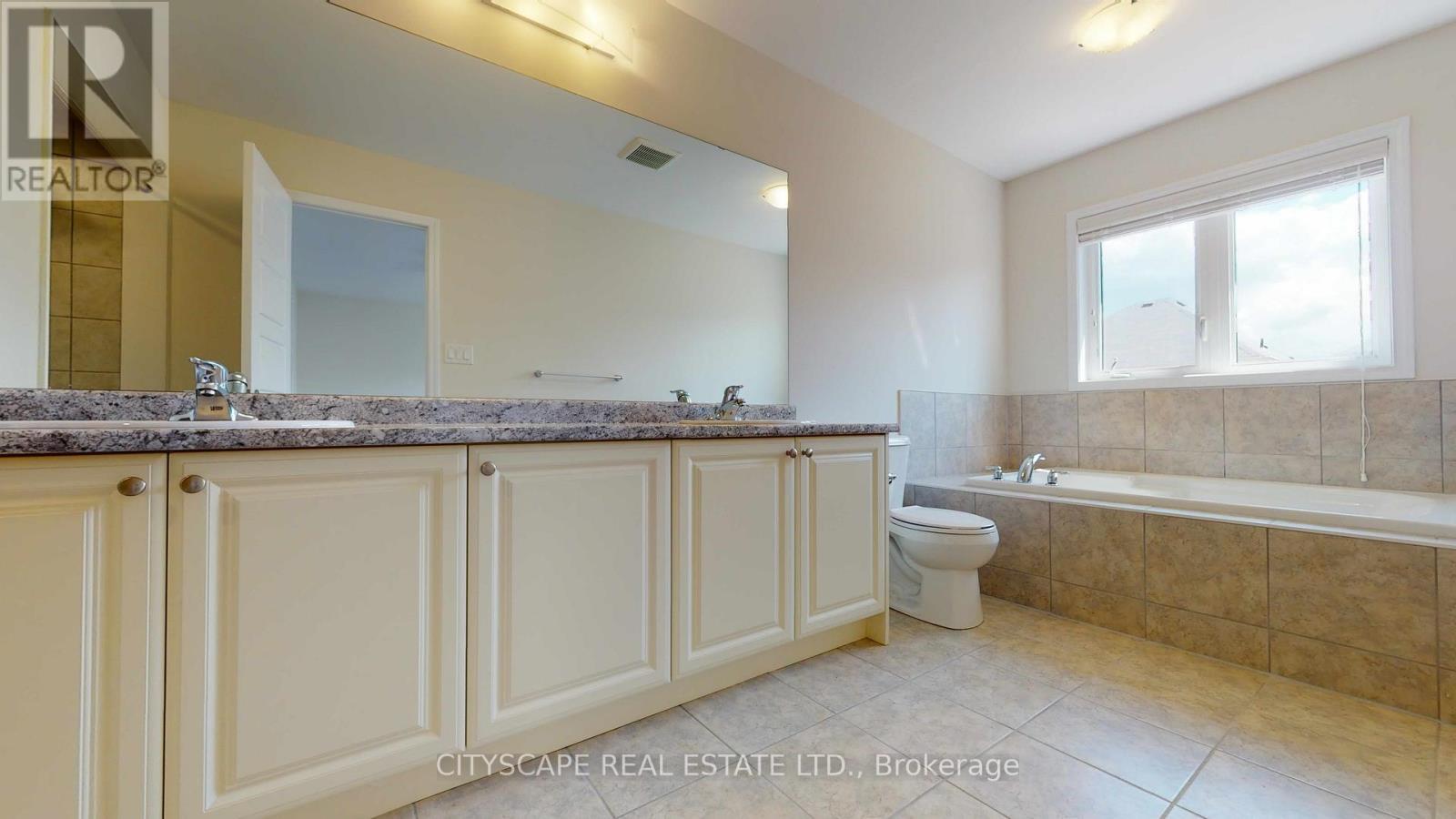 17 Beatty Avenue, Thorold, ON - Indoor Photo Showing Bathroom