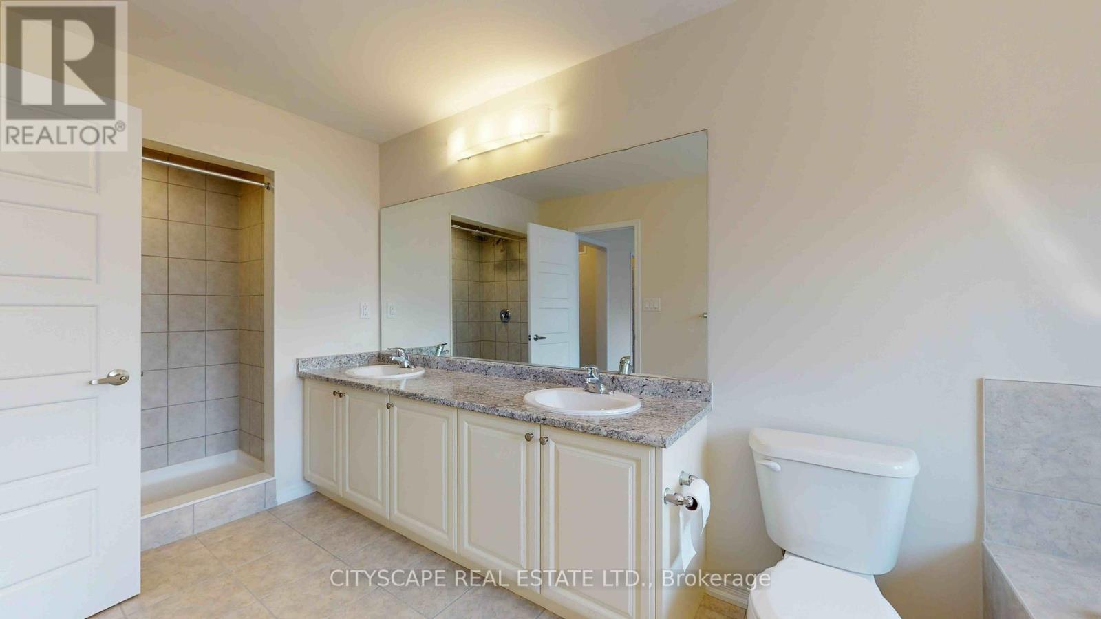 17 Beatty Avenue, Thorold, ON - Indoor Photo Showing Bathroom