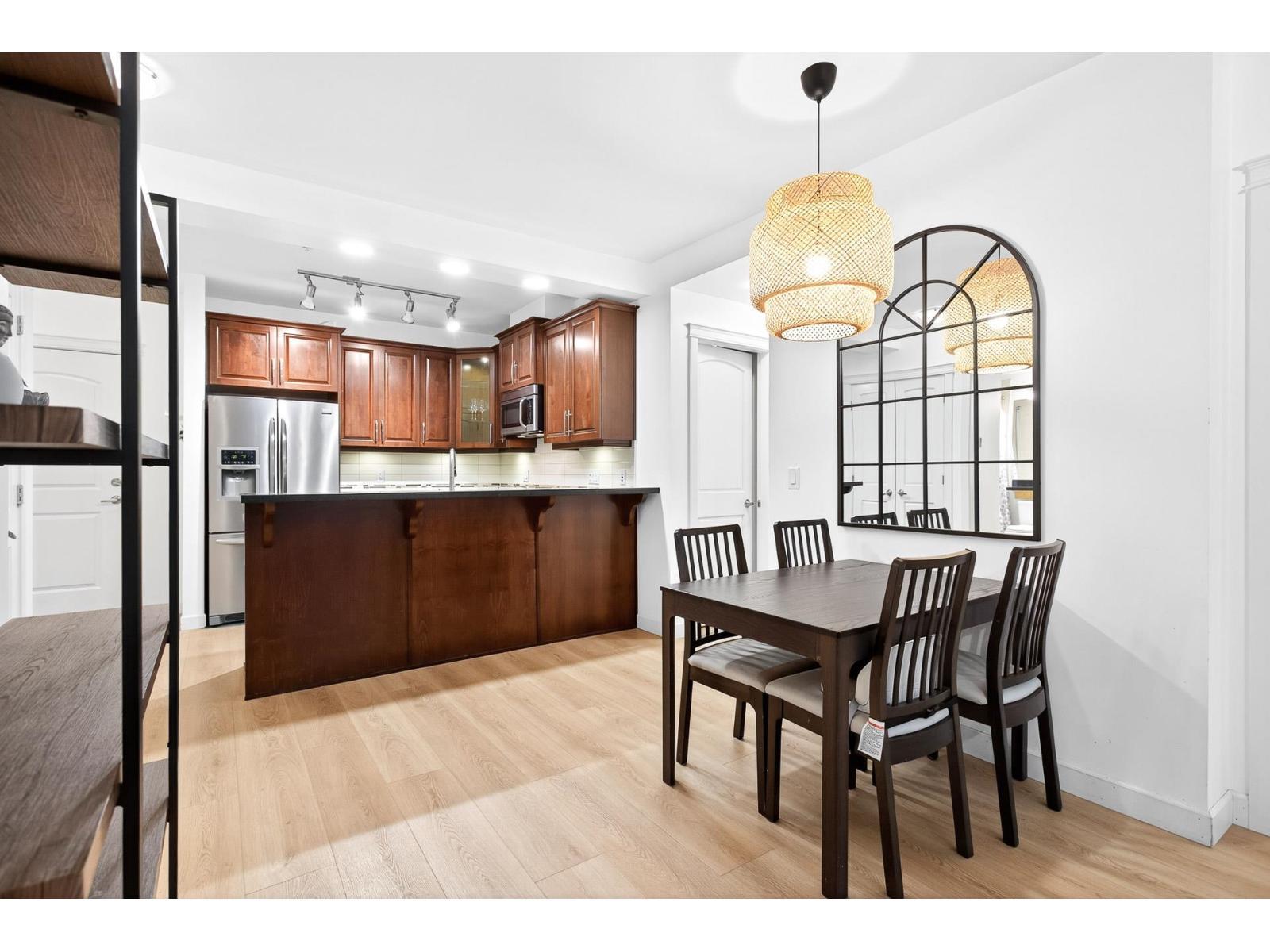 139 8288 207A Street, Langley, BC - Indoor