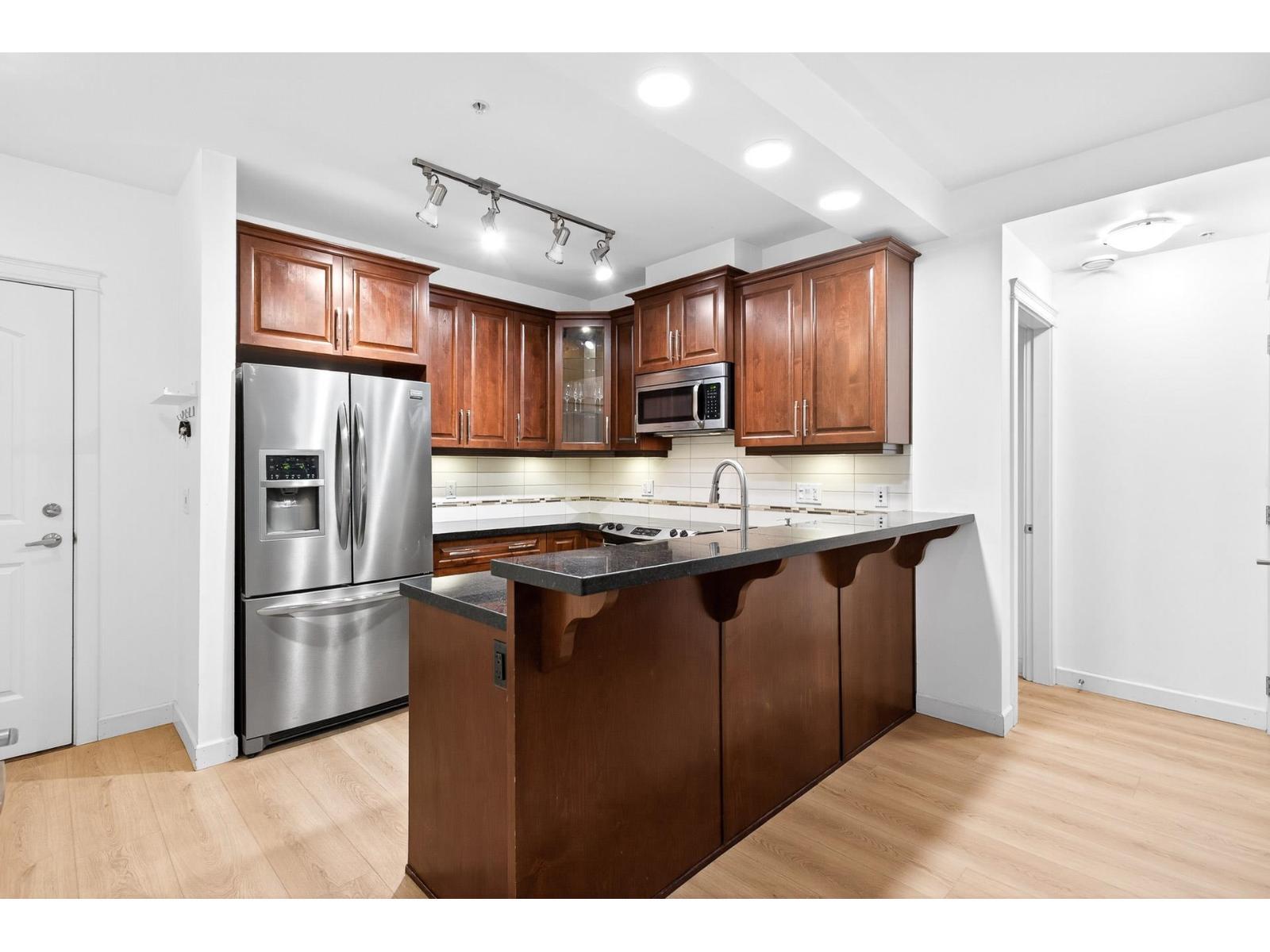 139 8288 207A Street, Langley, BC - Indoor Photo Showing Kitchen