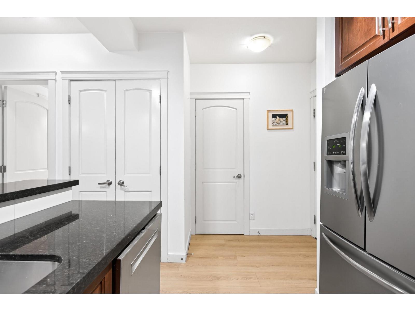 139 8288 207A Street, Langley, BC - Indoor Photo Showing Kitchen