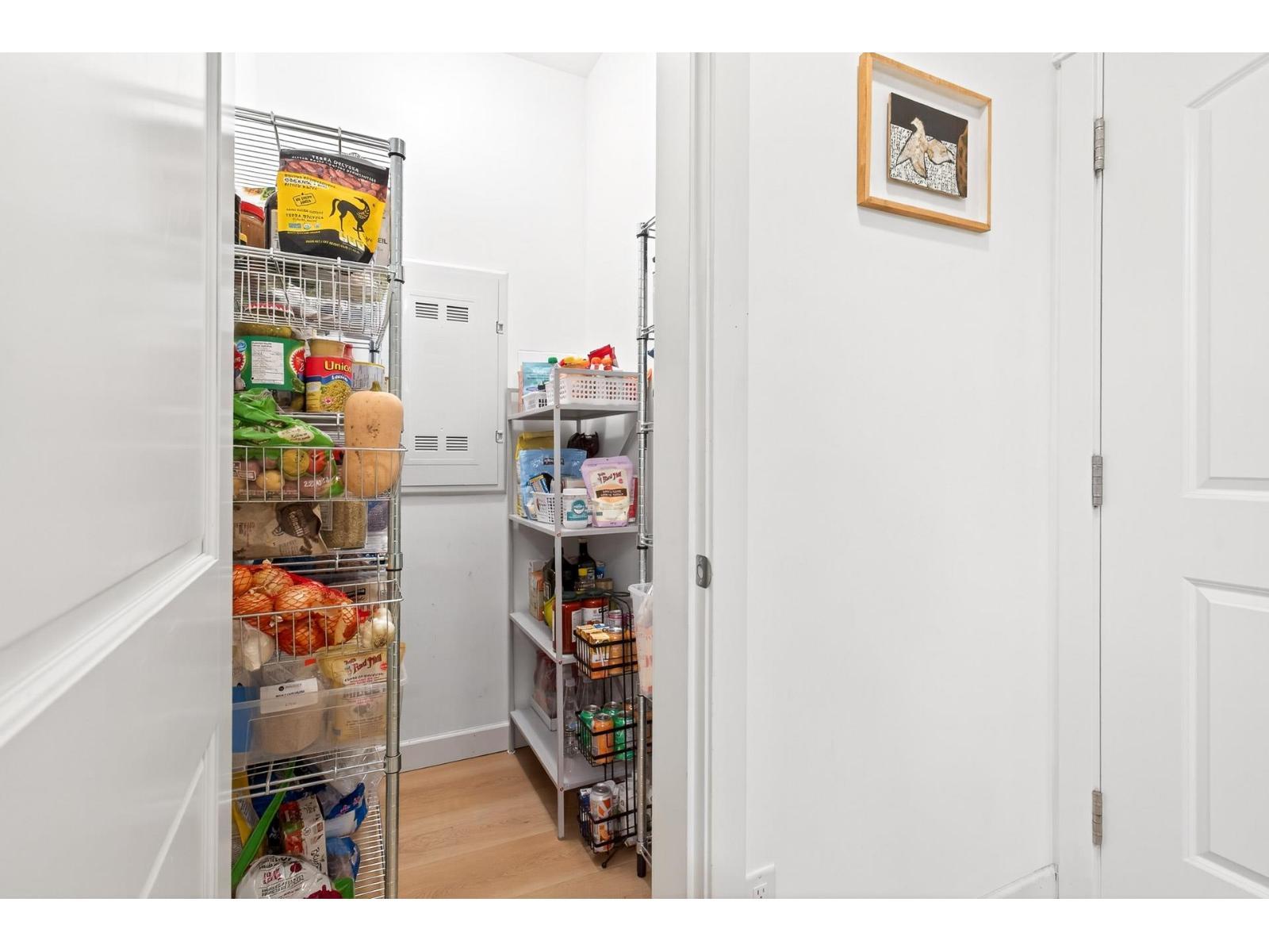 139 8288 207A Street, Langley, BC - Indoor Photo Showing Other Room