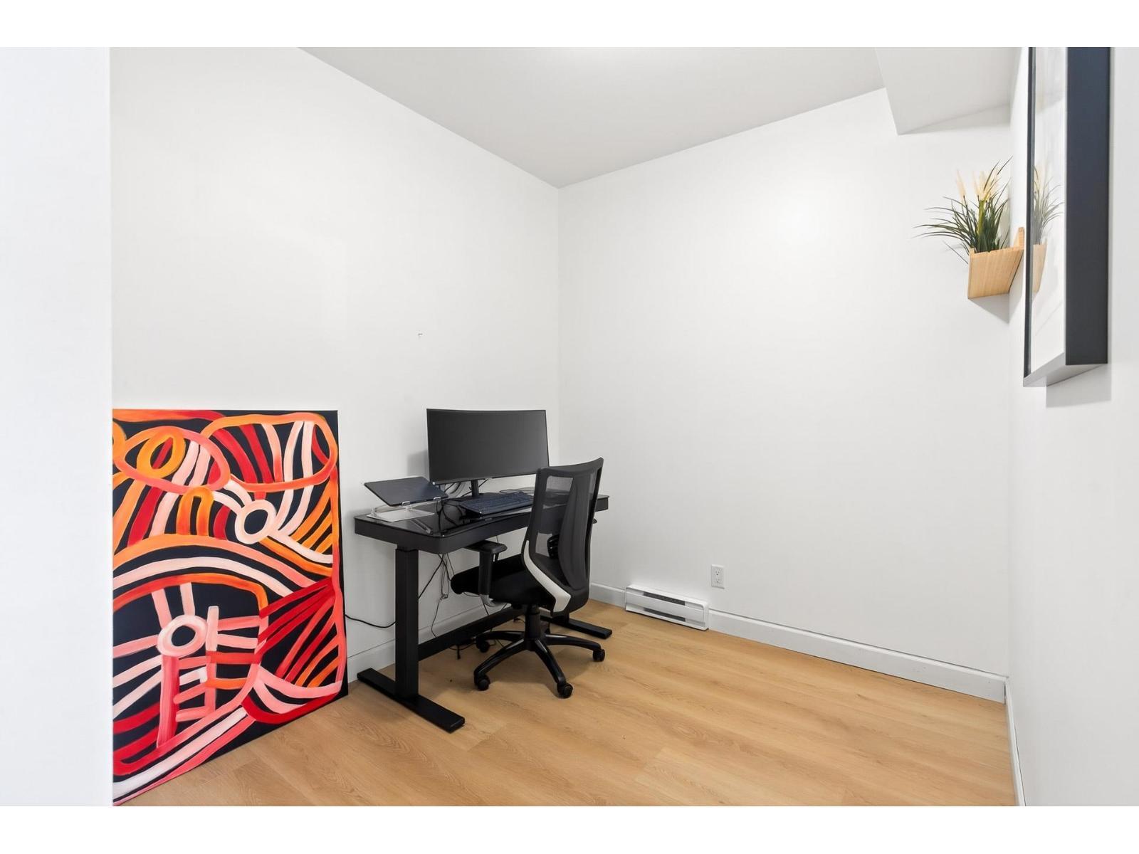 139 8288 207A Street, Langley, BC - Indoor