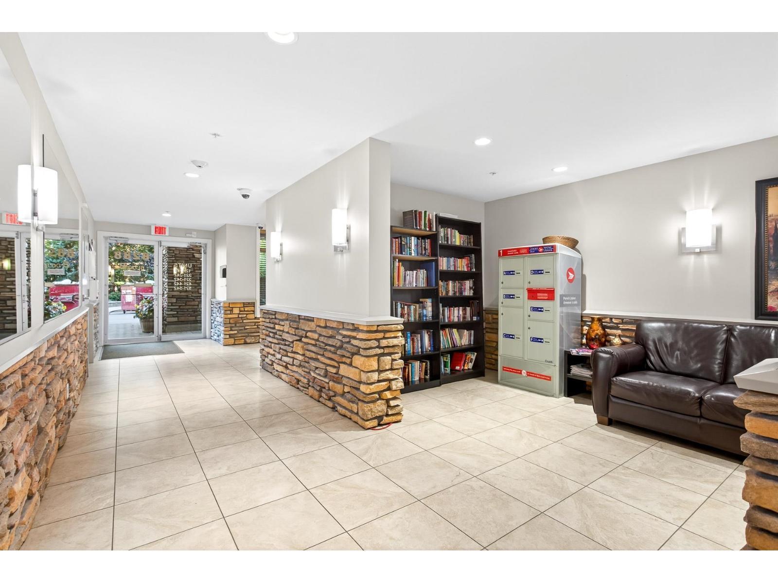 139 8288 207A Street, Langley, BC - Indoor