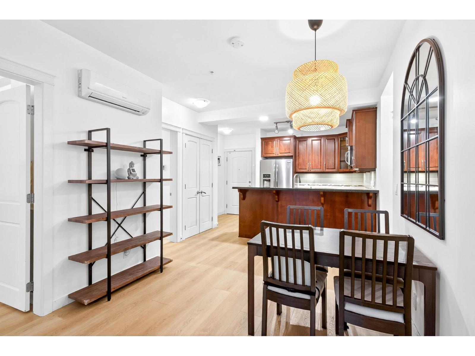139 8288 207A Street, Langley, BC - Indoor Photo Showing Dining Room
