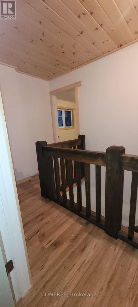 39 Raymond Road, Bracebridge (Muskoka (N)), ON - Indoor Photo Showing Other Room