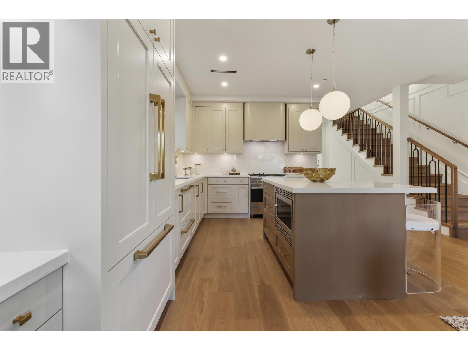 1759 W 16Th Avenue, Vancouver, BC - Indoor Photo Showing Kitchen With Upgraded Kitchen
