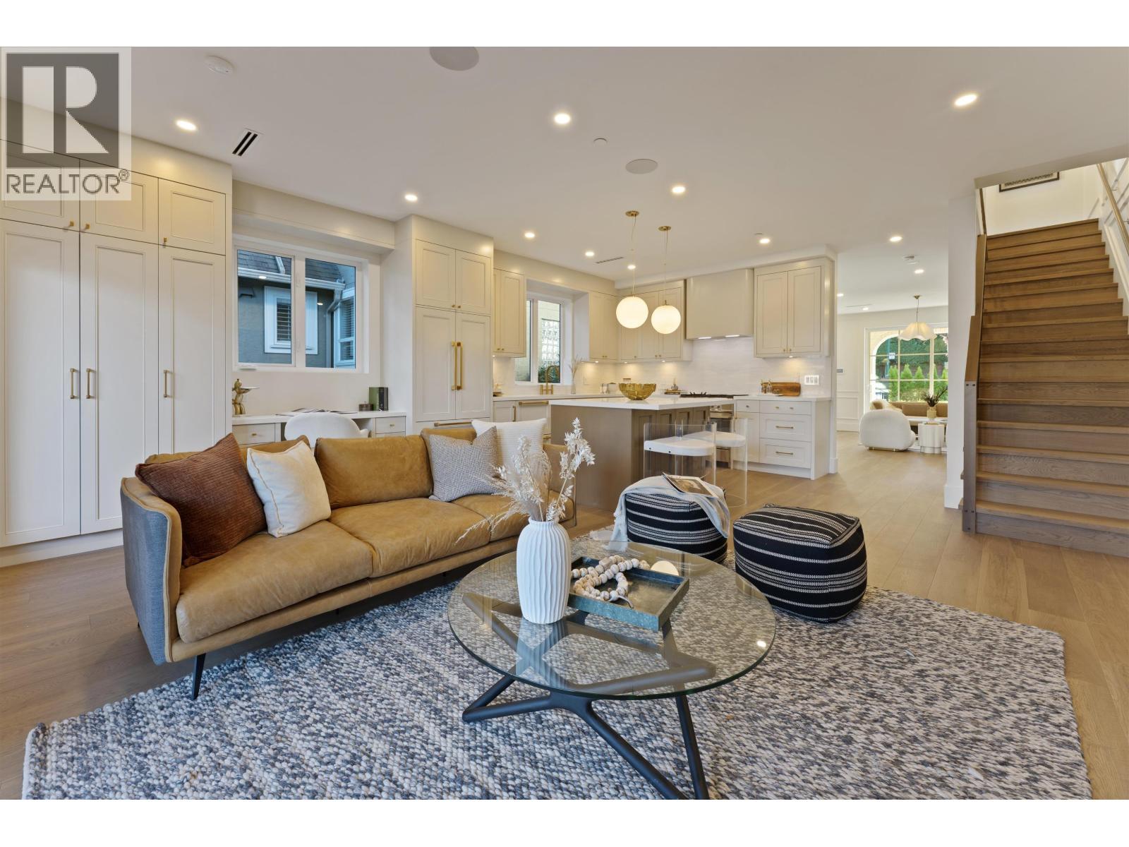 1759 W 16Th Avenue, Vancouver, BC - Indoor Photo Showing Living Room