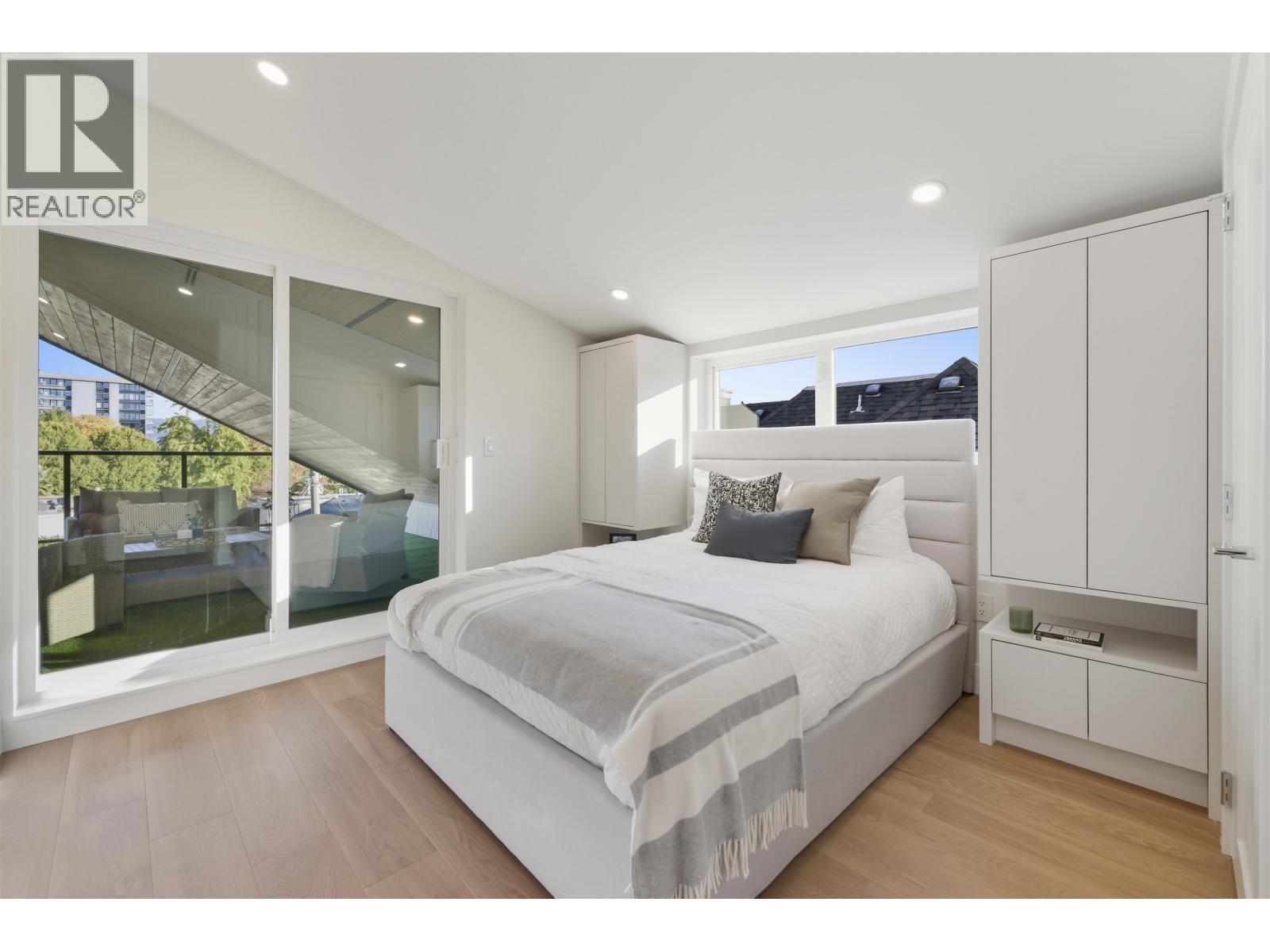 1759 W 16Th Avenue, Vancouver, BC - Indoor Photo Showing Bedroom