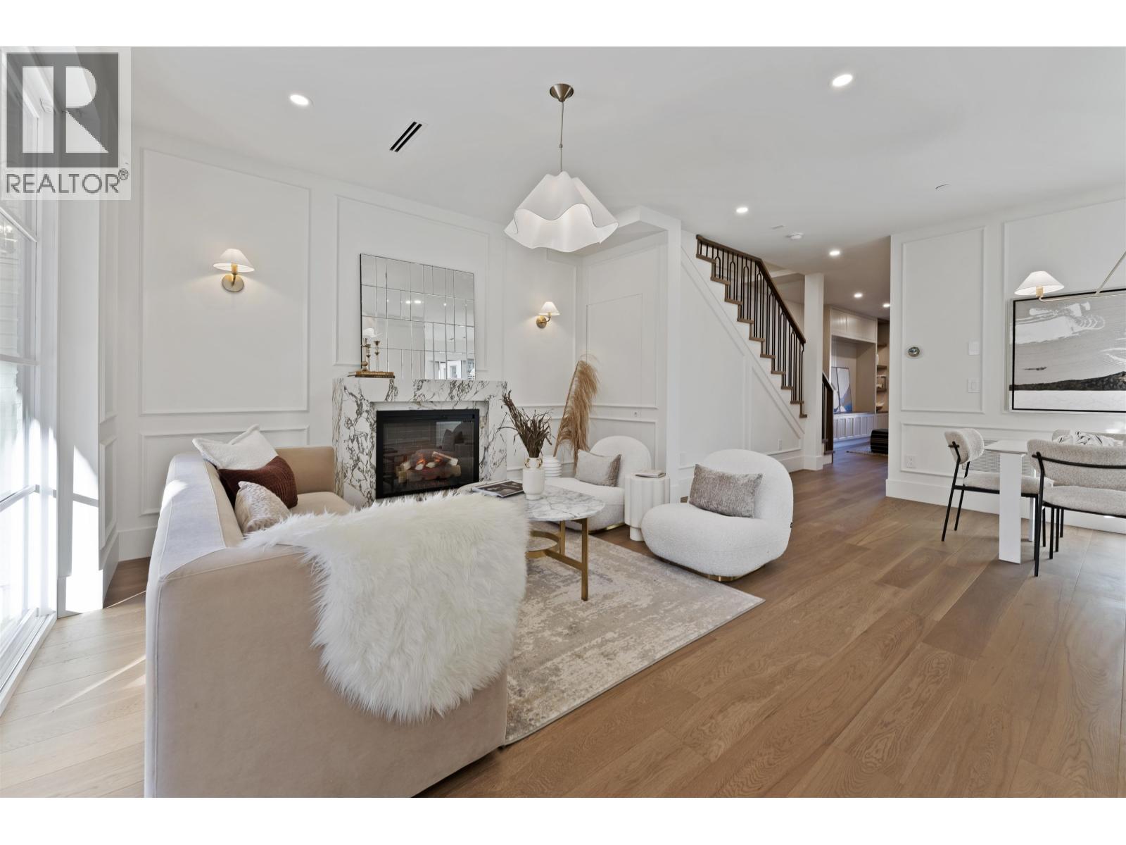 1759 W 16Th Avenue, Vancouver, BC - Indoor Photo Showing Living Room With Fireplace