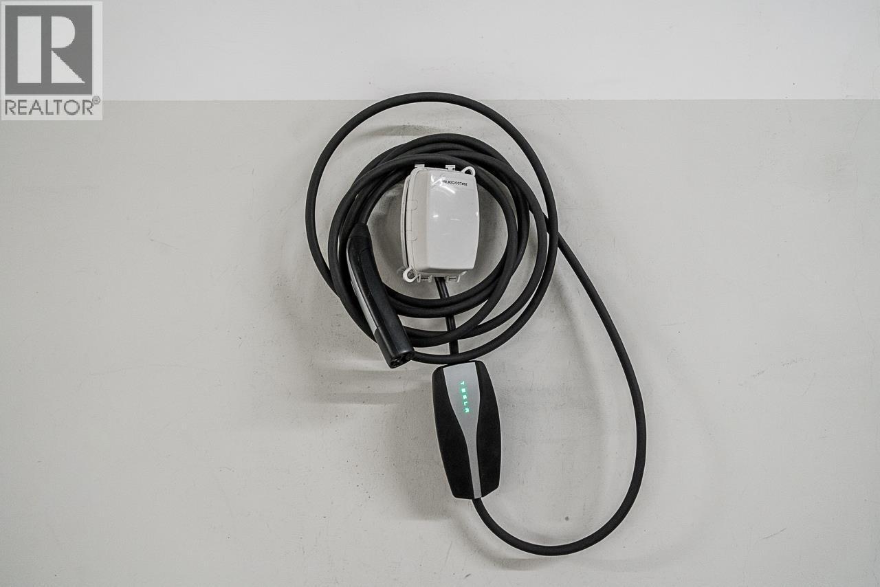 1302 210 Salter Street, New Westminster, BC - Indoor