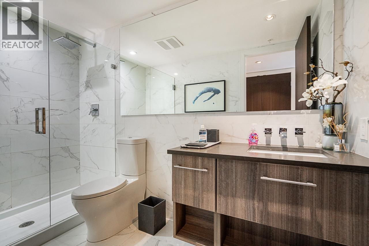 1302 210 Salter Street, New Westminster, BC - Indoor Photo Showing Bathroom