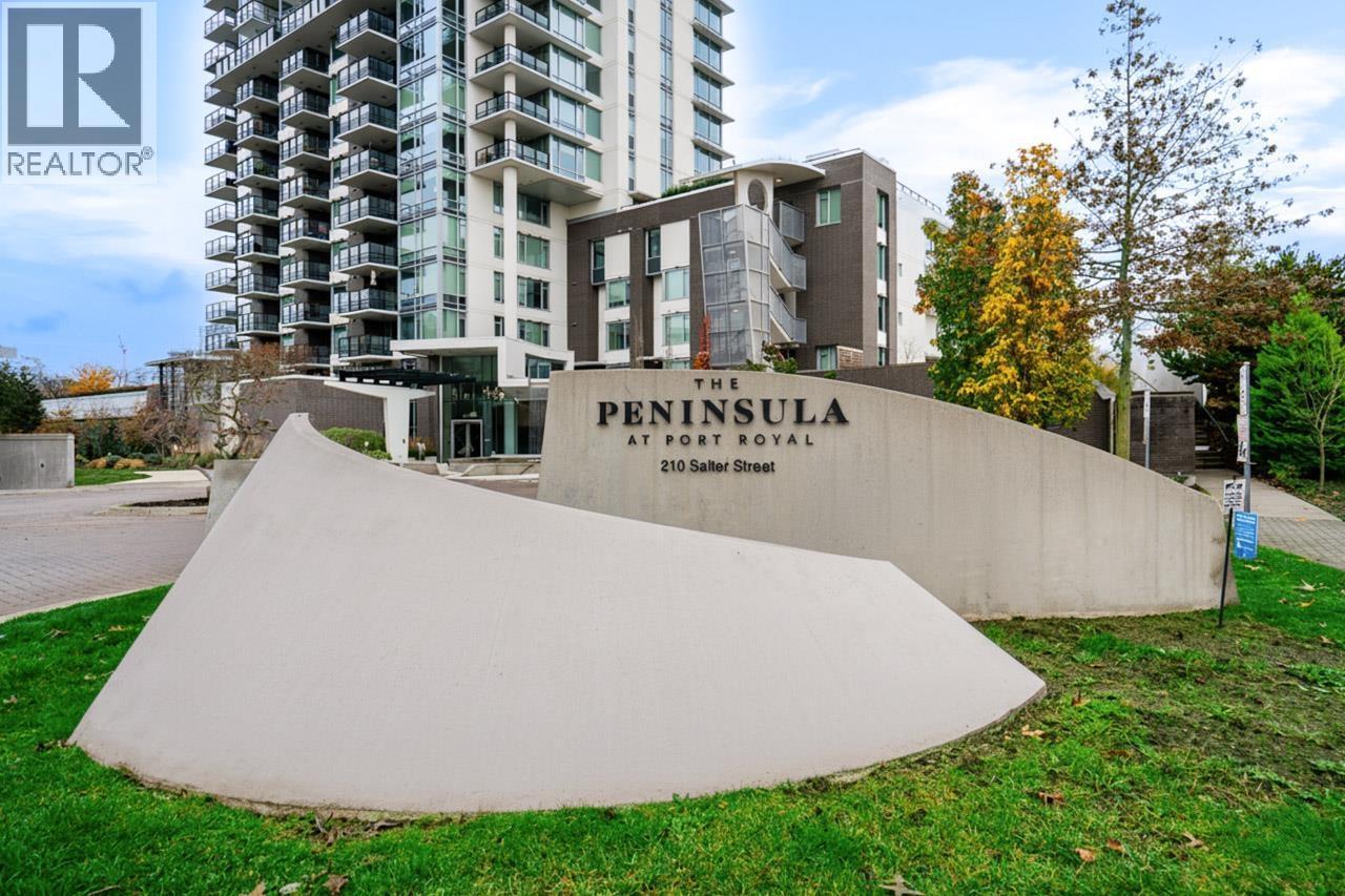 1302 210 Salter Street, New Westminster, BC - Outdoor With Facade