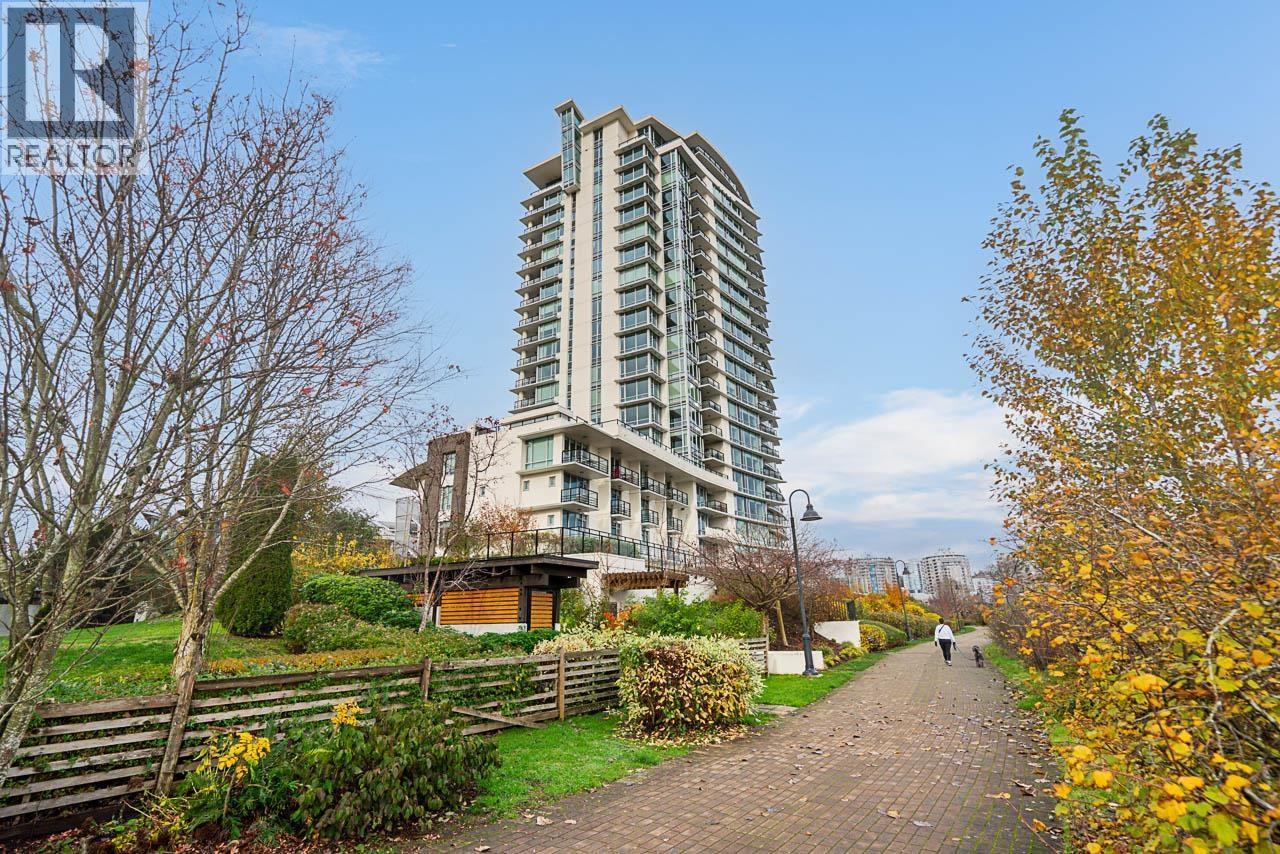 1302 210 Salter Street, New Westminster, BC - Outdoor With Facade