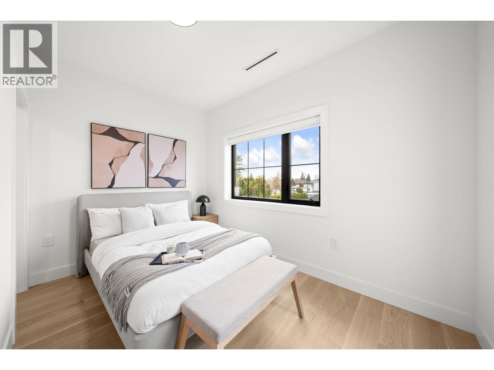 2 2791 W 21St Avenue, Vancouver, BC - Indoor Photo Showing Bedroom