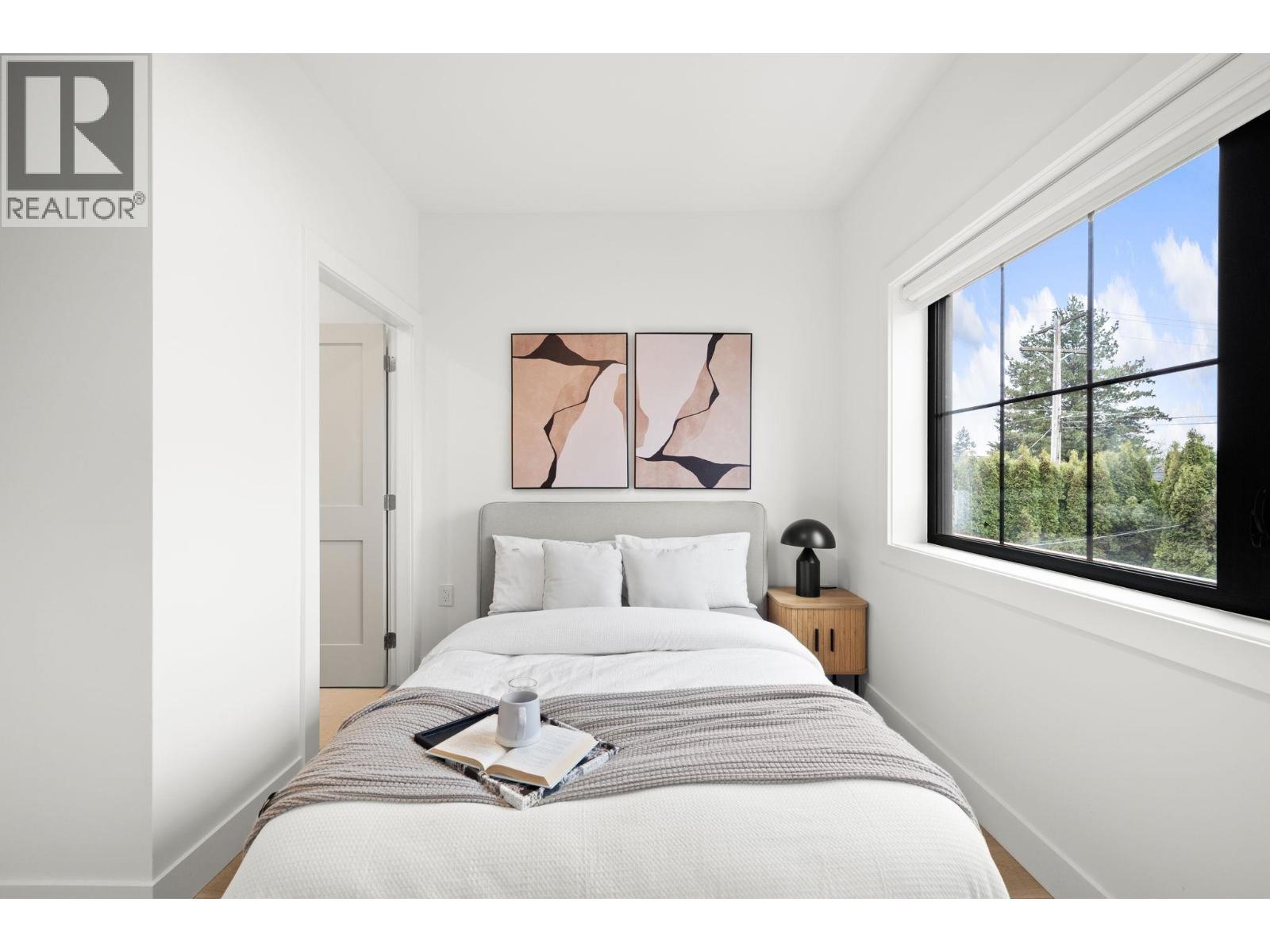 2 2791 W 21St Avenue, Vancouver, BC - Indoor Photo Showing Bedroom
