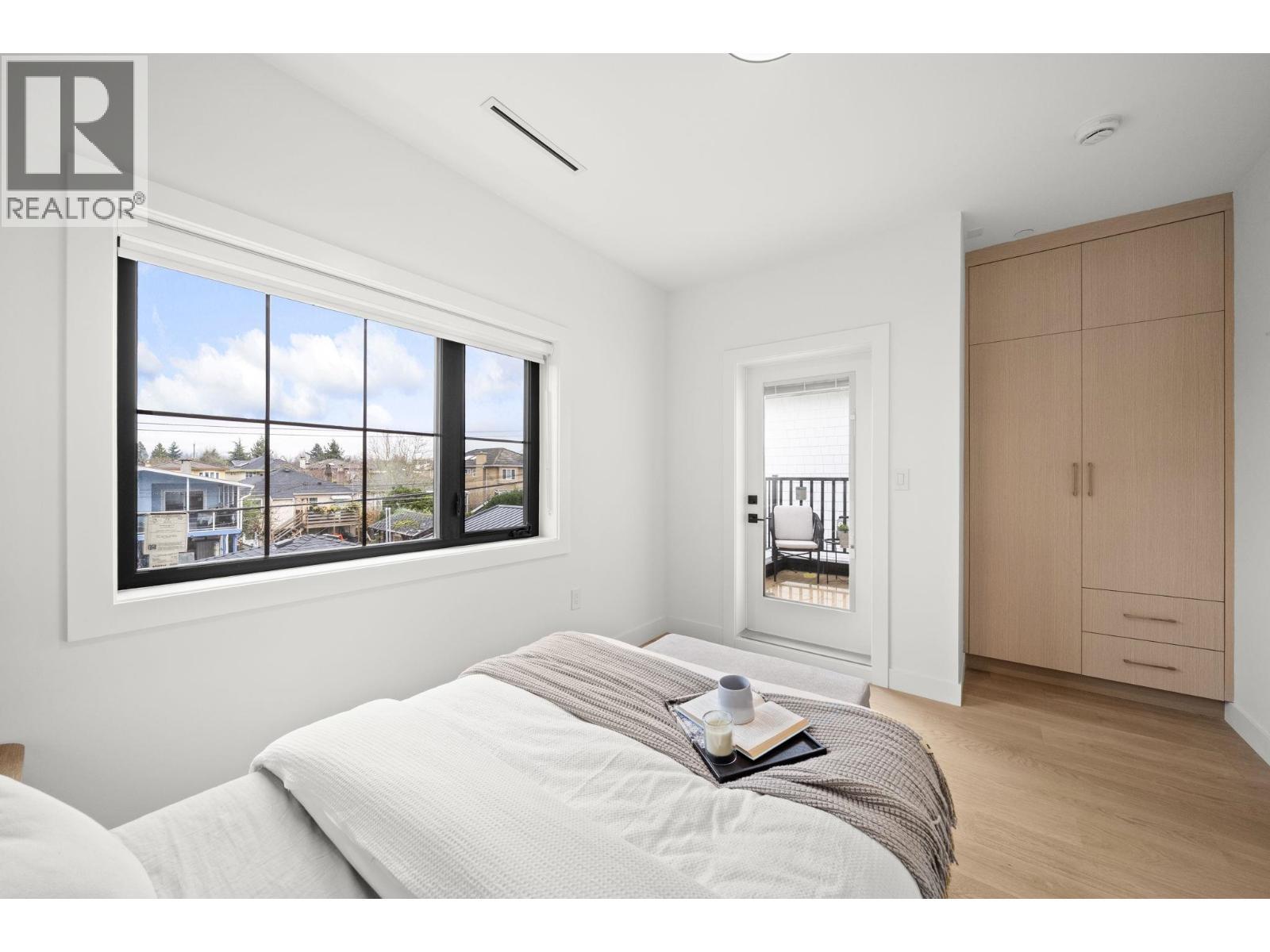 2 2791 W 21St Avenue, Vancouver, BC - Indoor Photo Showing Bedroom