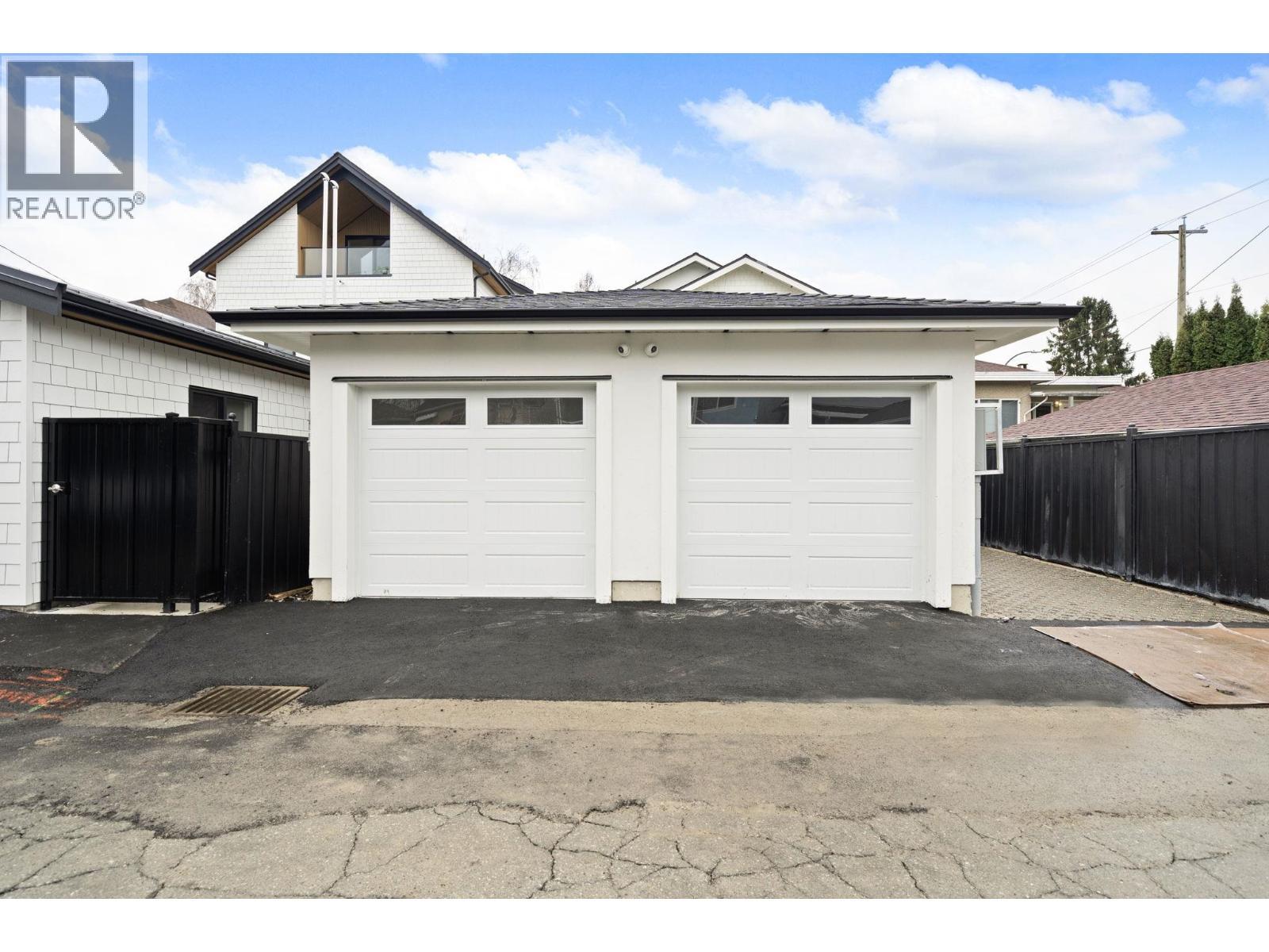 2 2791 W 21St Avenue, Vancouver, BC - Outdoor