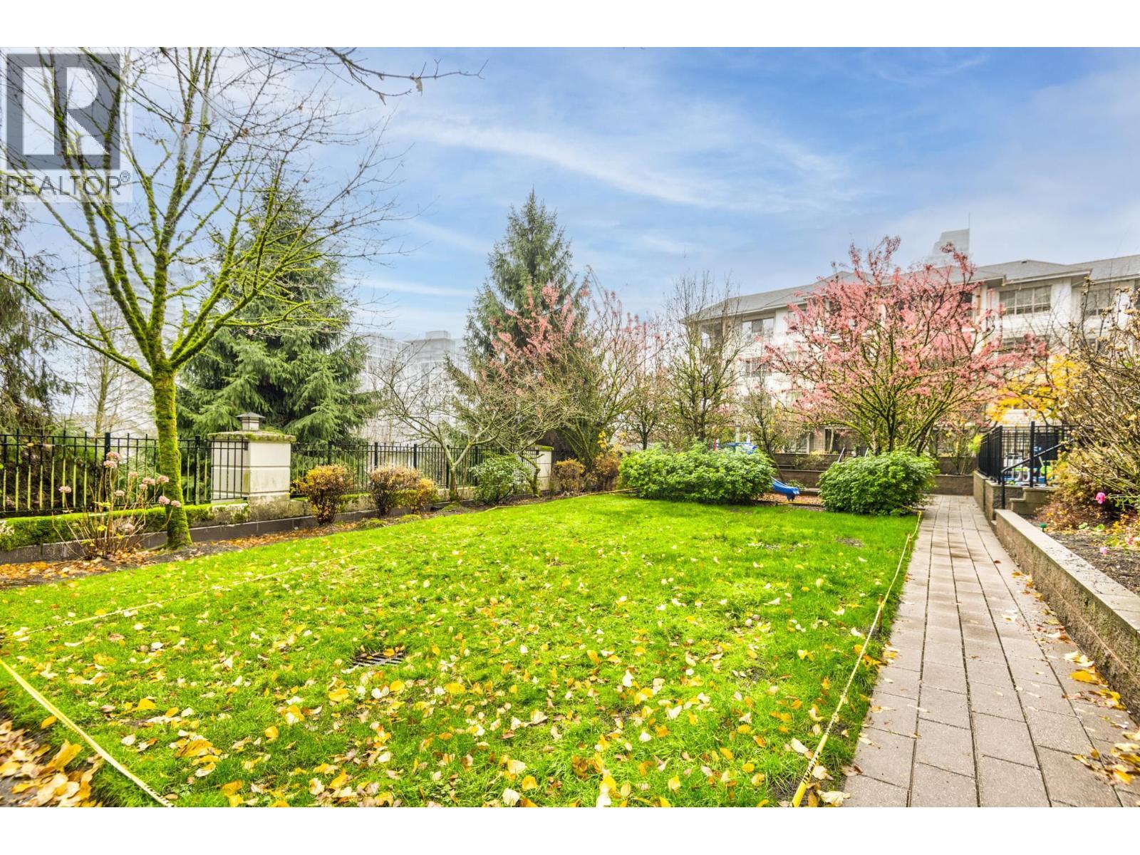 209 2088 Beta Avenue, Burnaby, BC - Outdoor
