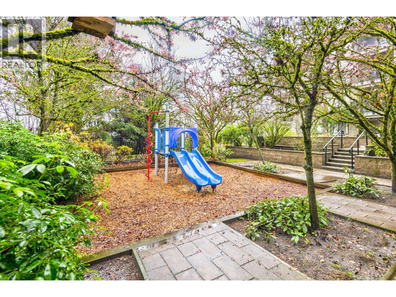 209 2088 Beta Avenue, Burnaby, BC - Outdoor