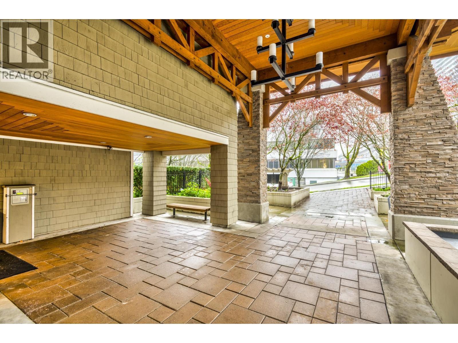 209 2088 Beta Avenue, Burnaby, BC - Outdoor With Exterior