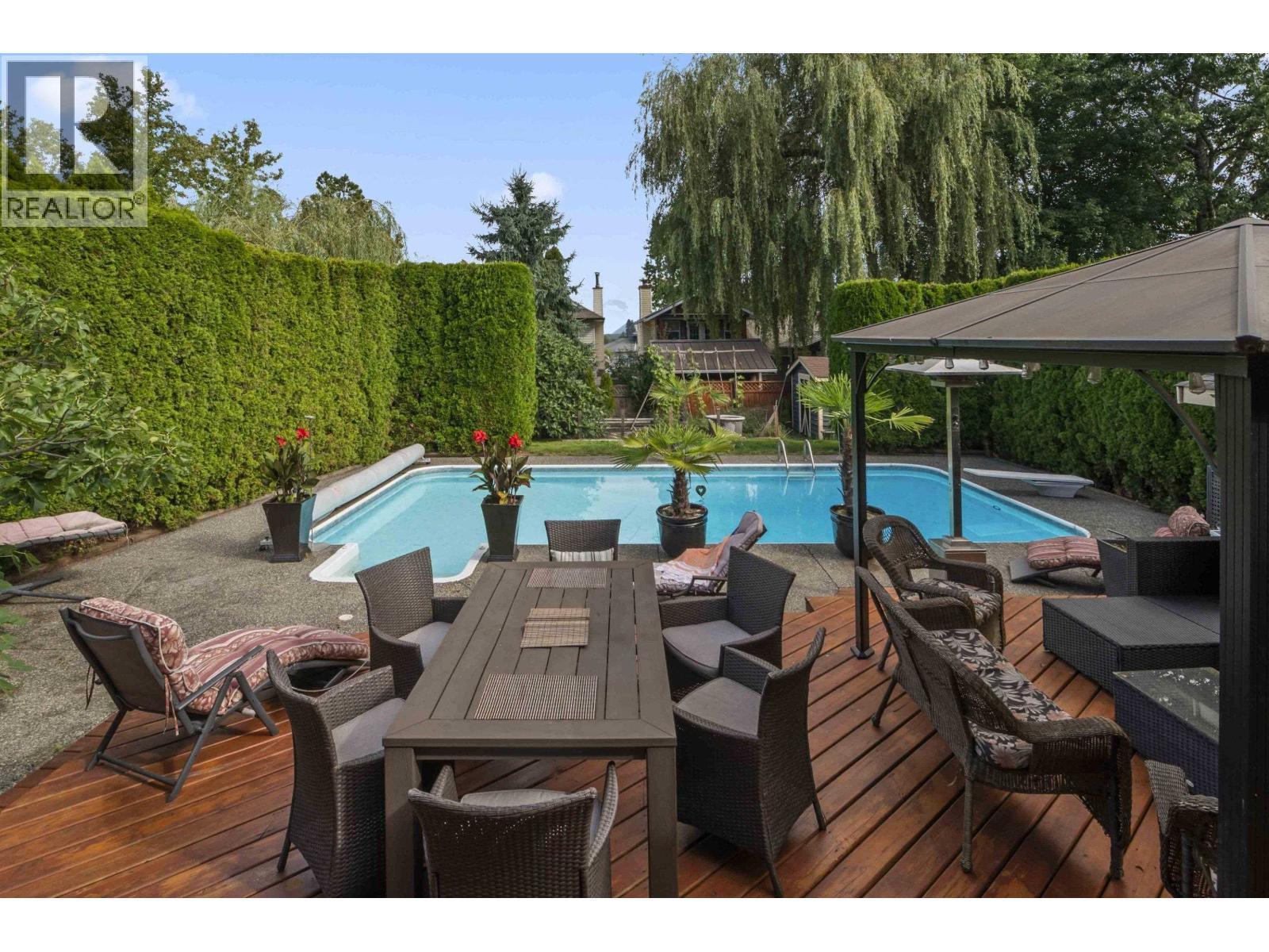 21469 126 Avenue, Maple Ridge, BC - Outdoor With In Ground Pool With Deck Patio Veranda With Backyard