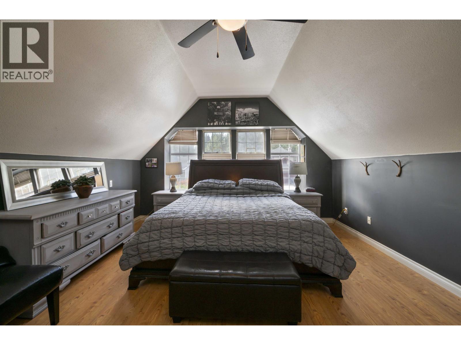 21469 126 Avenue, Maple Ridge, BC - Indoor Photo Showing Bedroom