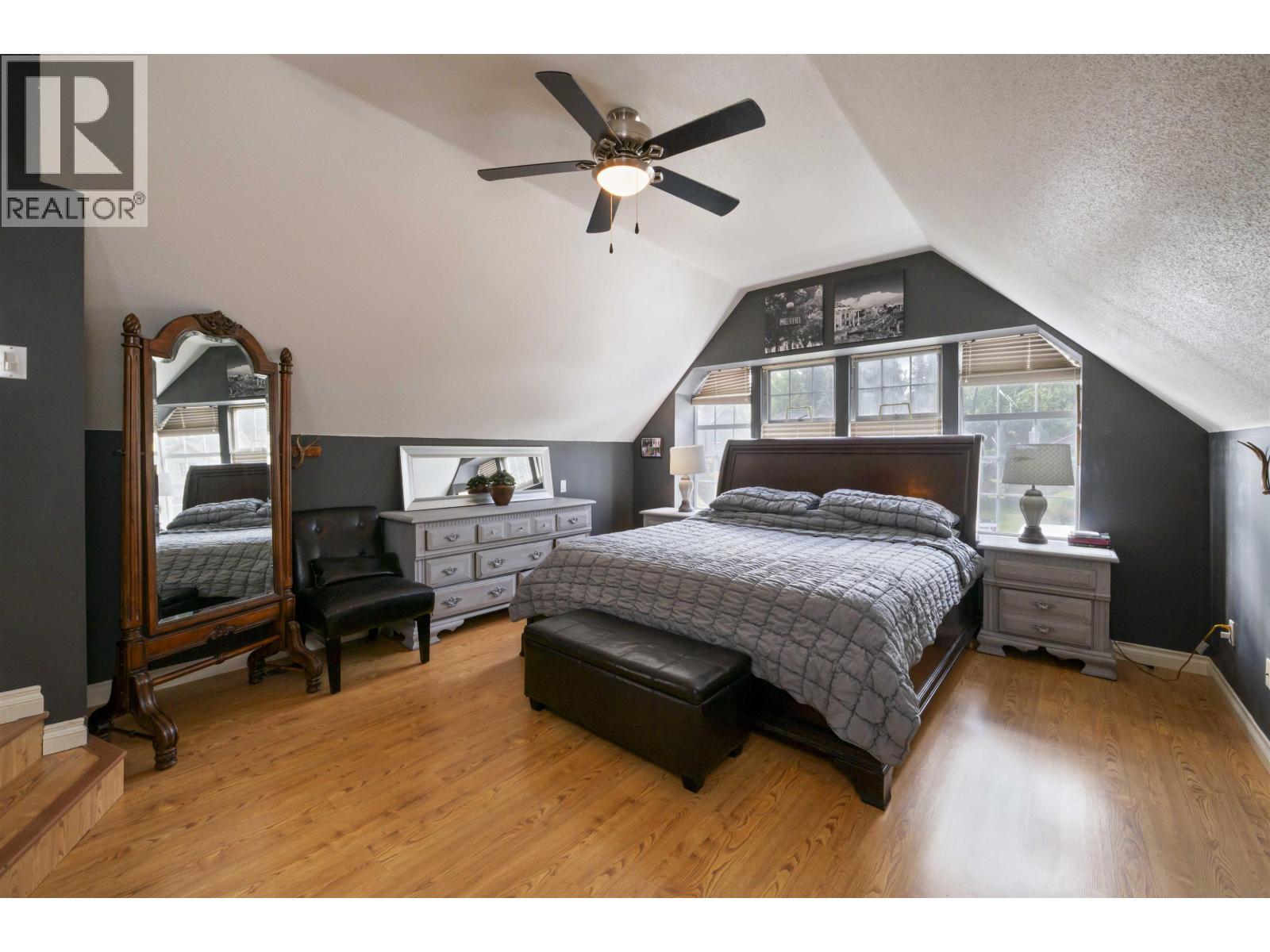 21469 126 Avenue, Maple Ridge, BC - Indoor Photo Showing Bedroom