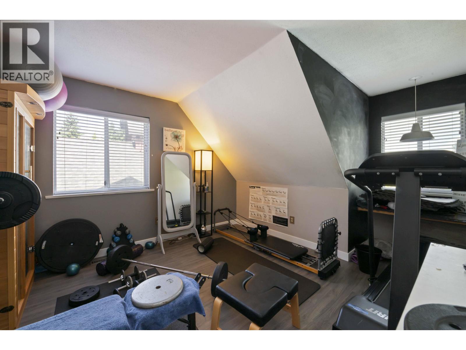 21469 126 Avenue, Maple Ridge, BC - Indoor Photo Showing Gym Room