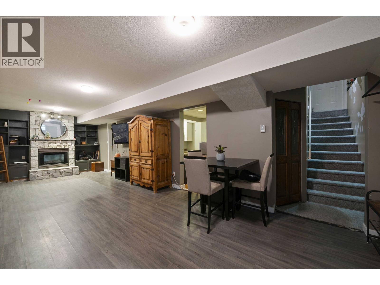 21469 126 Avenue, Maple Ridge, BC - Indoor With Fireplace
