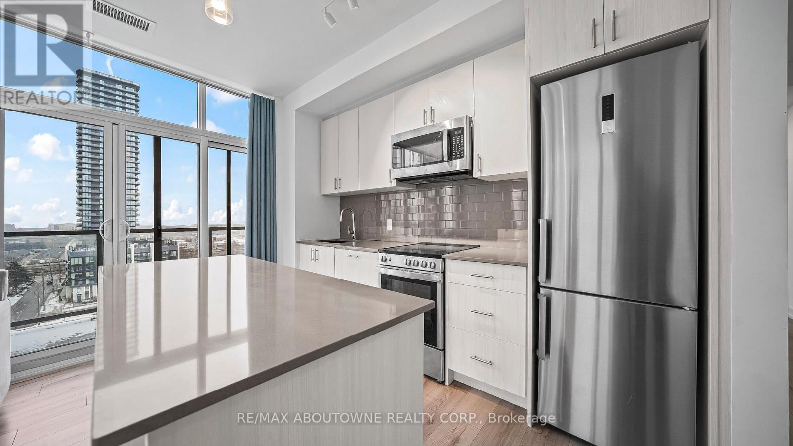 Ph 1007 - 1195 The Queensway Avenue, Toronto, ON - Indoor Photo Showing Kitchen With Stainless Steel Kitchen