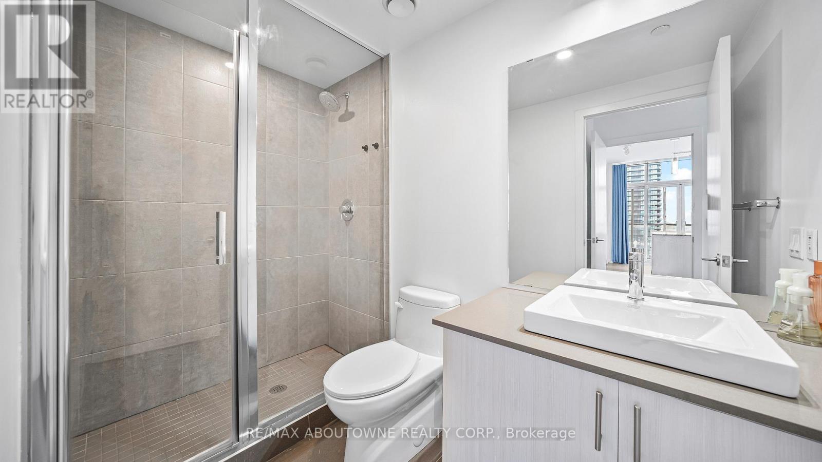 Ph 1007 - 1195 The Queensway Avenue, Toronto, ON - Indoor Photo Showing Bathroom