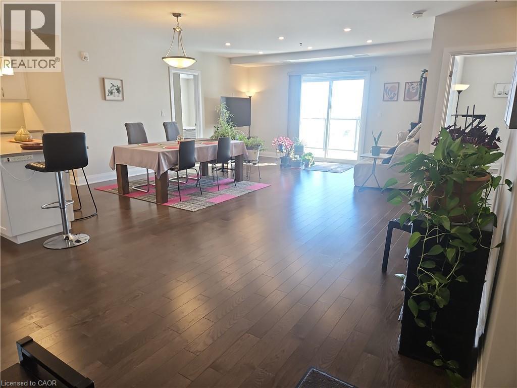 249 Grey Silo Road Unit# 301, Waterloo, ON - Indoor