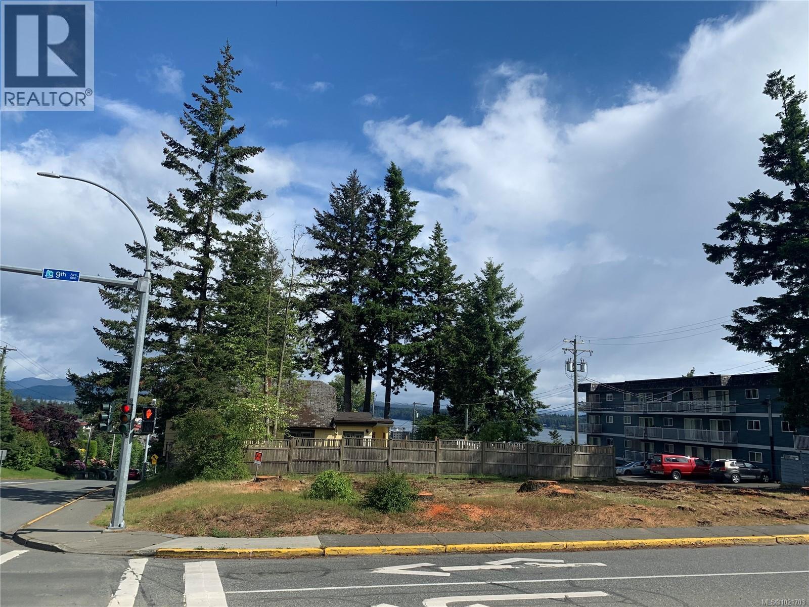 901 Dogwood St, Campbell River, BC