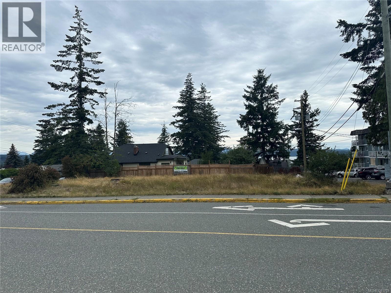 901 Dogwood St, Campbell River, BC