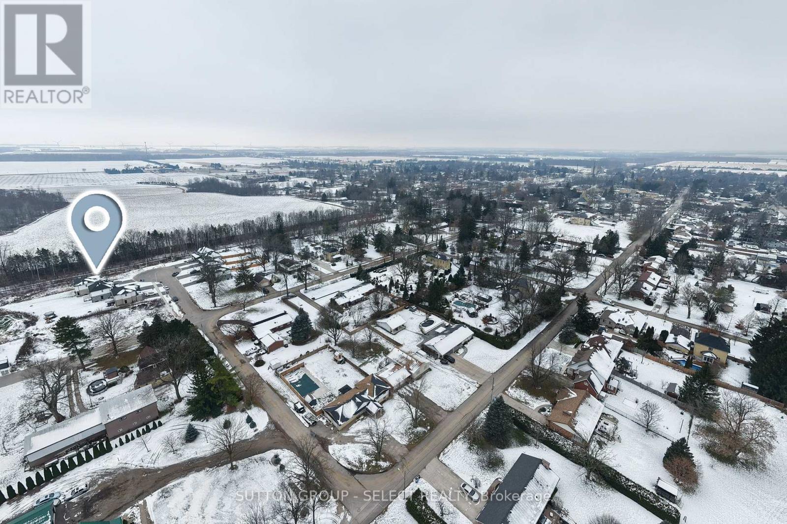 Located on edge of family friendly Parkhill - 200 Eagle Street, North Middlesex (Parkhill), ON