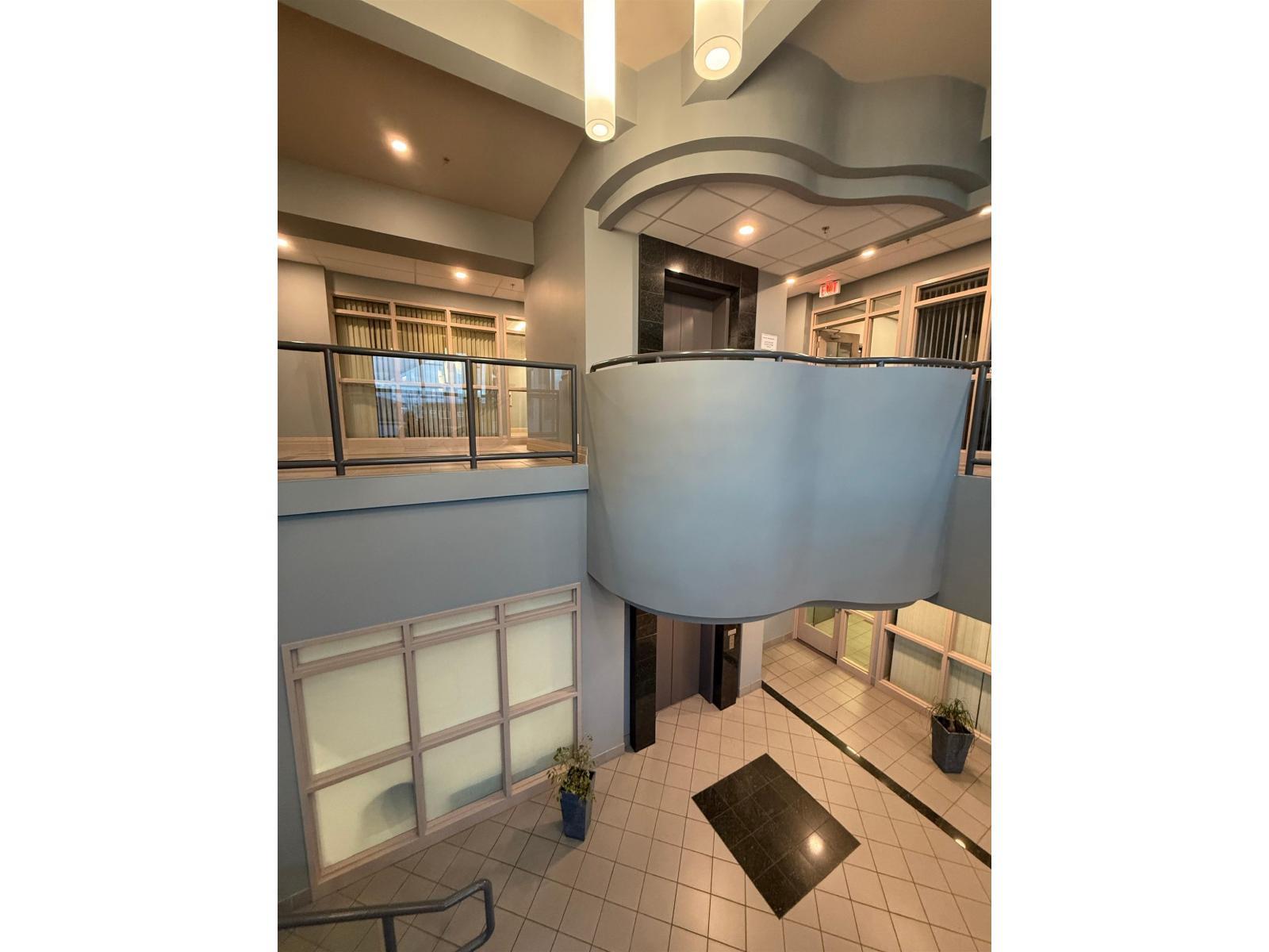 205 2692 Clearbrook Road, Abbotsford, BC