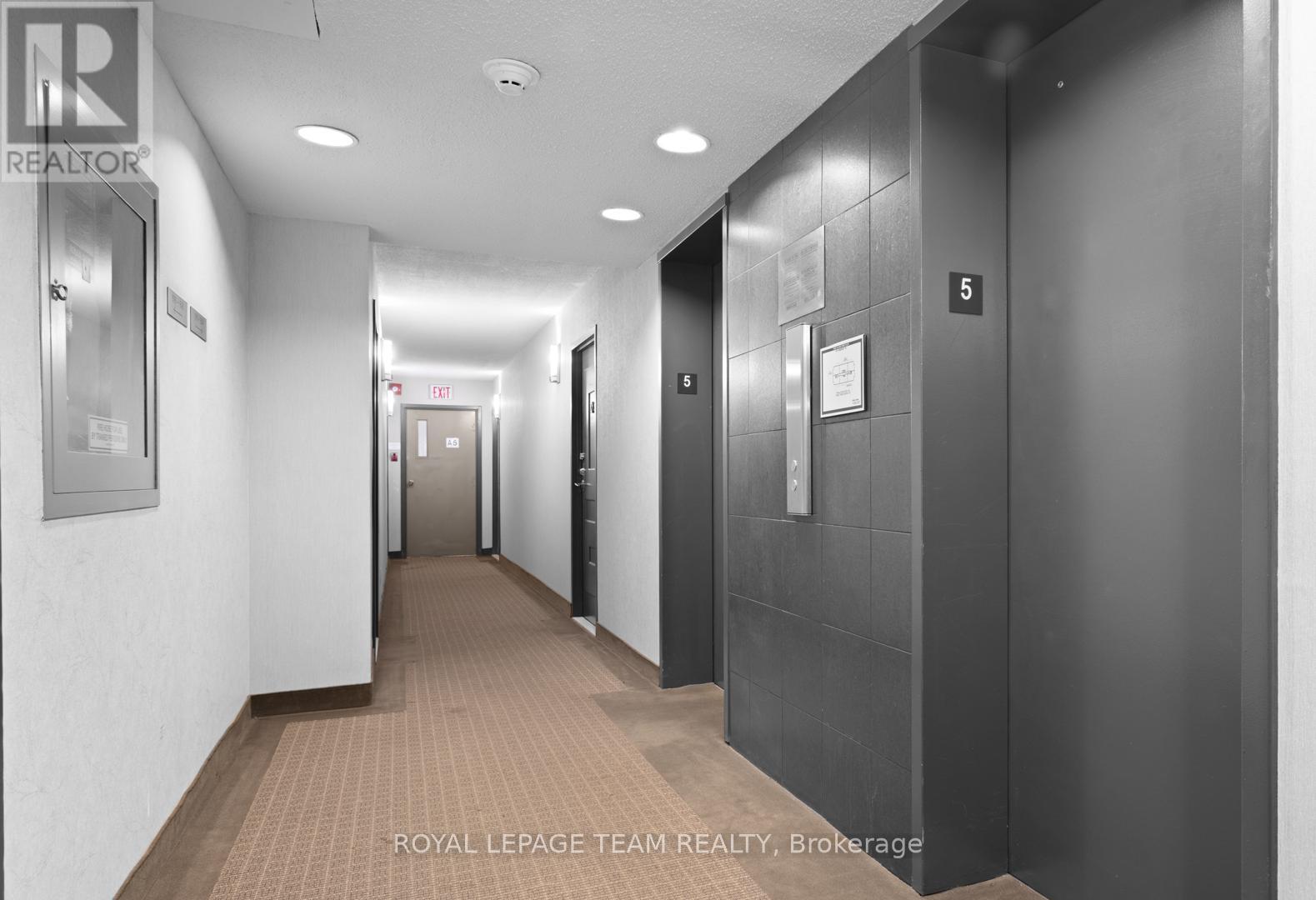 503 - 141 Somerset Street W, Ottawa, ON - Indoor Photo Showing Other Room