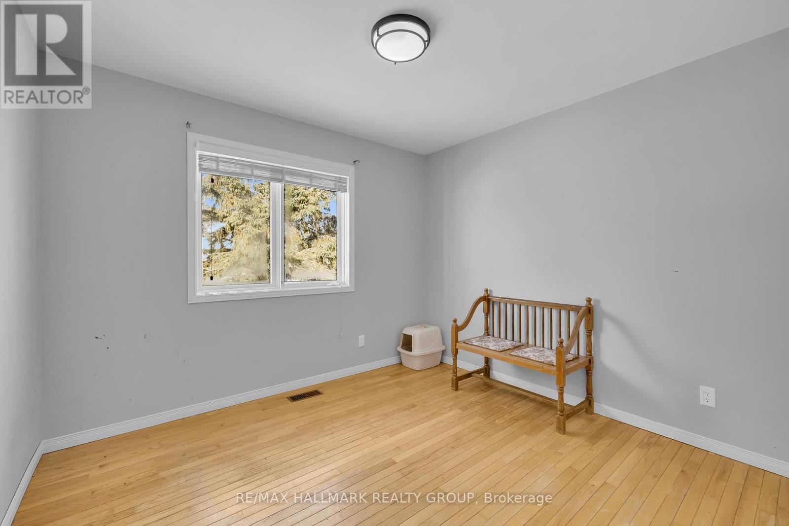 10 Frederick Street, Lansdowne Village, ON - Indoor Photo Showing Other Room