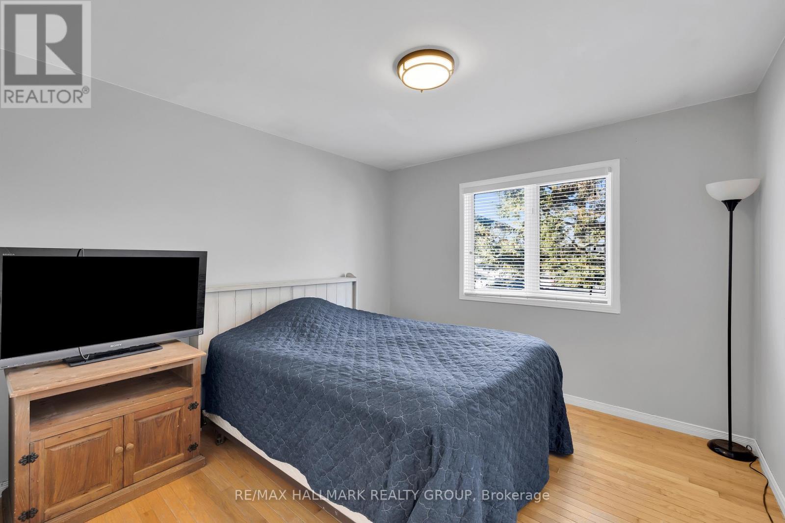 10 Frederick Street, Lansdowne Village, ON - Indoor Photo Showing Bedroom