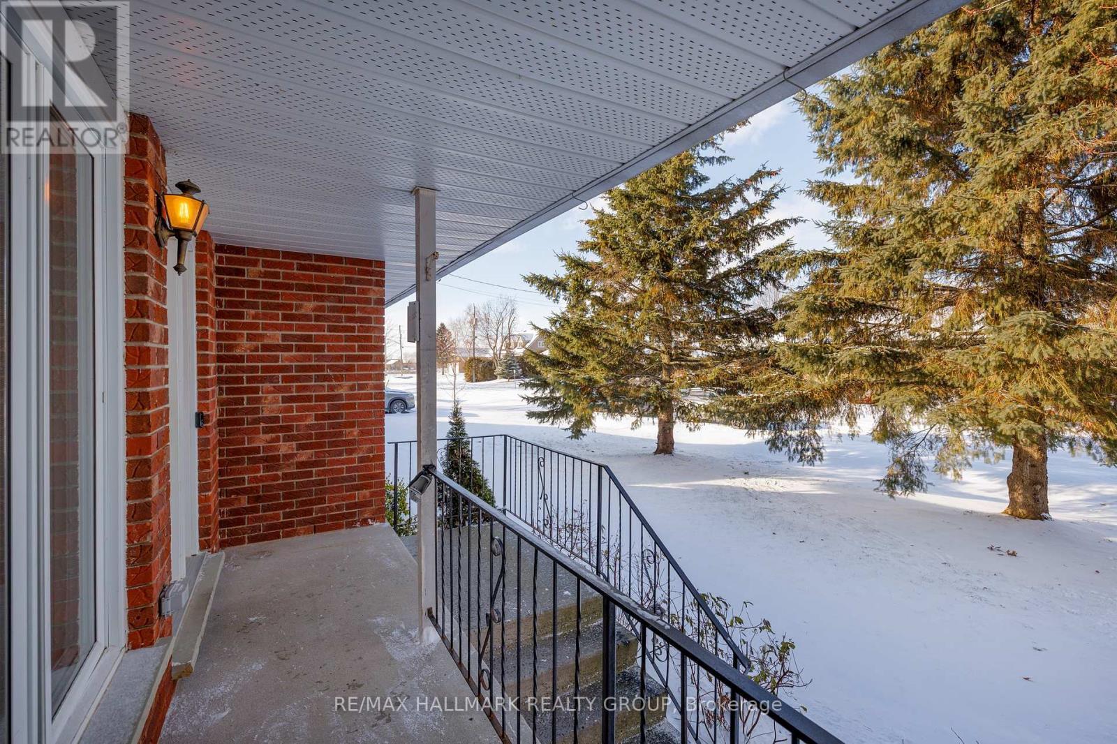 10 Frederick Street, Lansdowne Village, ON - Outdoor