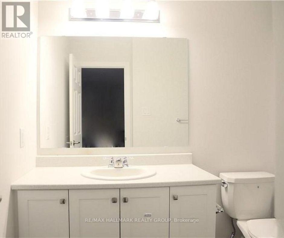 1686 Maple Grove Street, Ottawa, ON - Indoor Photo Showing Bathroom