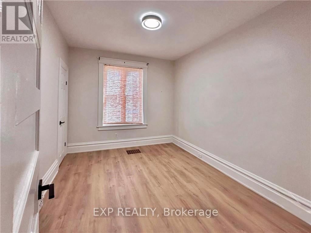 2 - 162 Ivy Crescent, Ottawa, ON