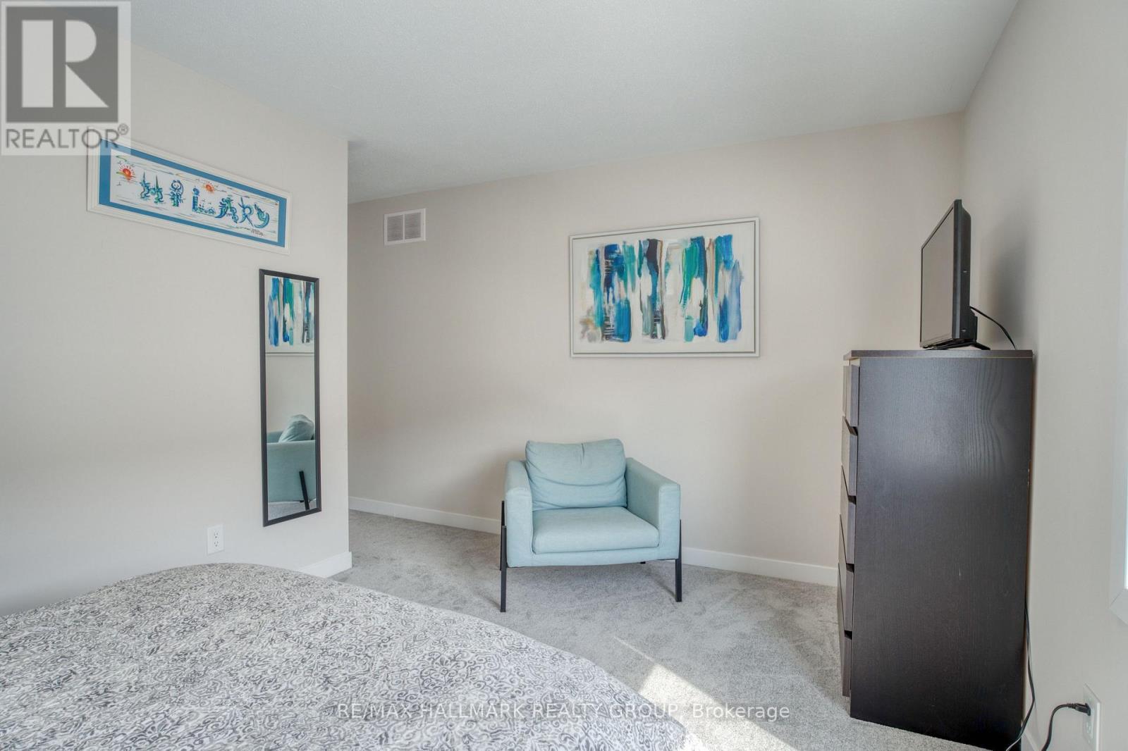 30 Focality Crescent, Ottawa, ON - Indoor