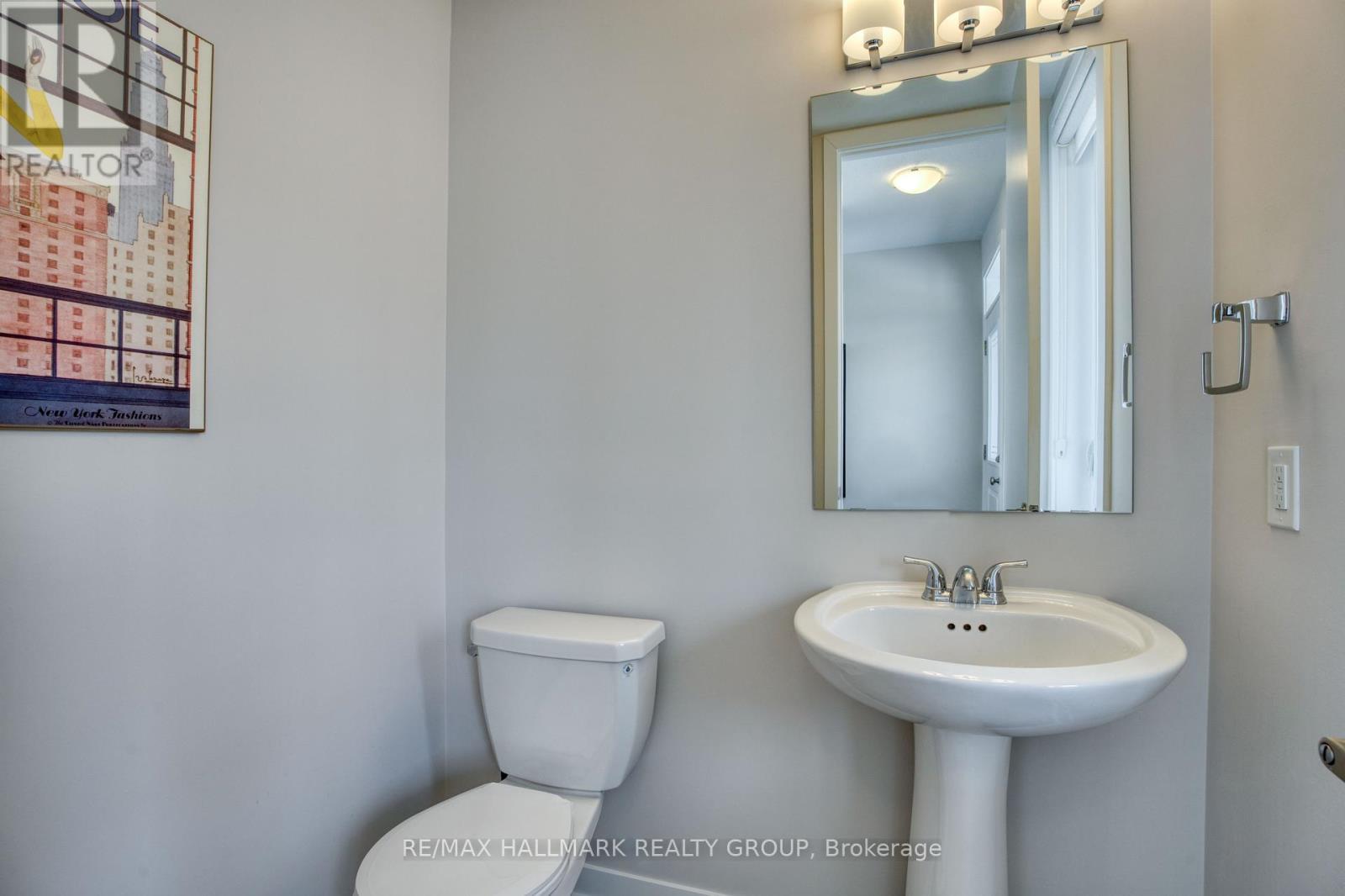 30 Focality Crescent, Ottawa, ON - Indoor Photo Showing Bathroom