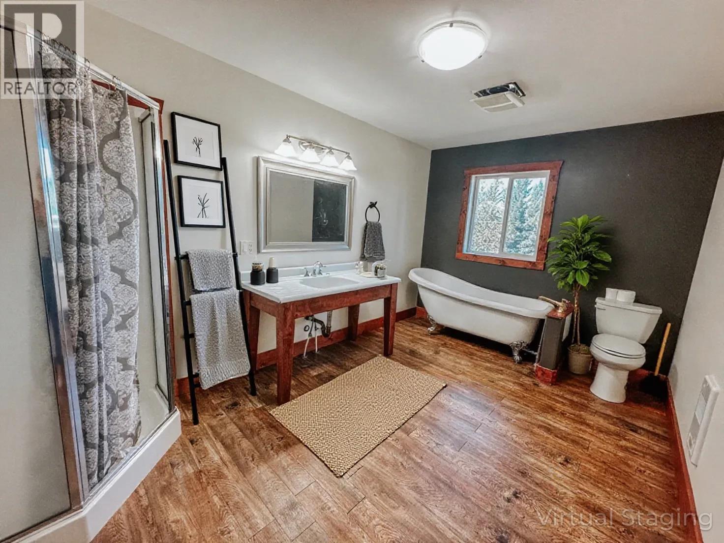 7604 Womack Road, Deka Lake / Sulphurous / Hathaway Lakes, BC - Indoor