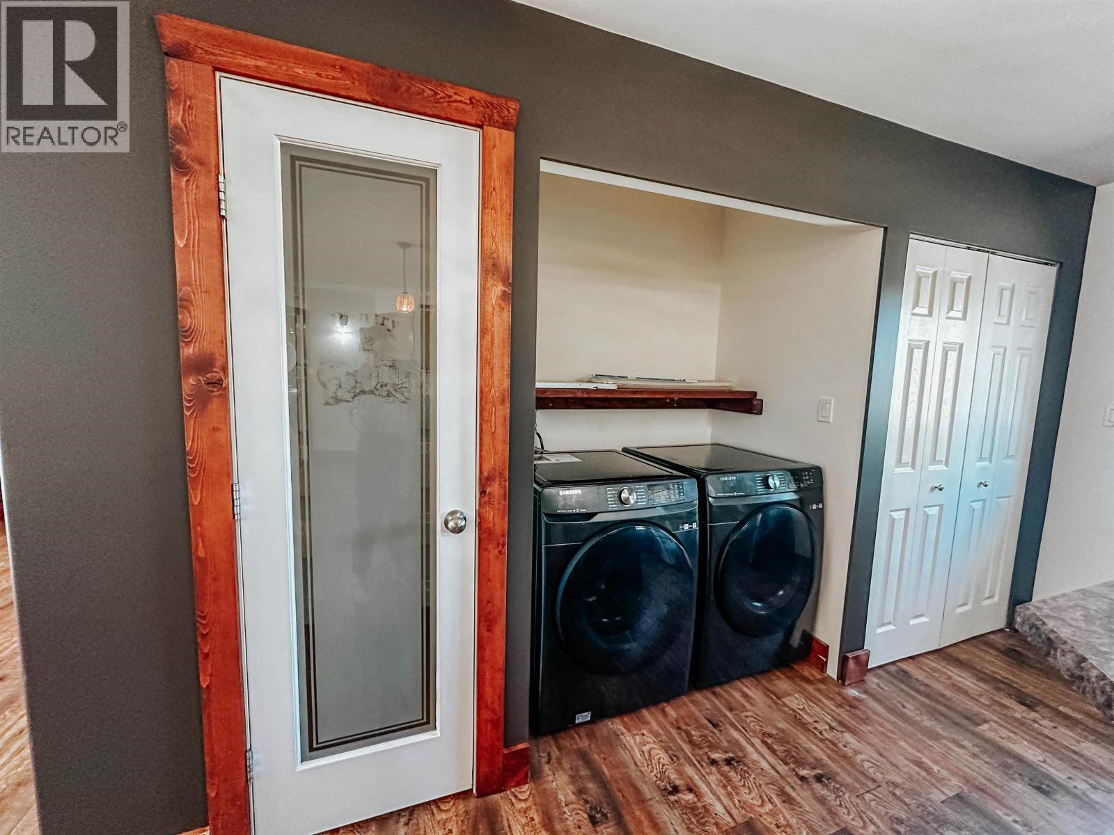 7604 Womack Road, Deka Lake / Sulphurous / Hathaway Lakes, BC - Indoor Photo Showing Laundry Room