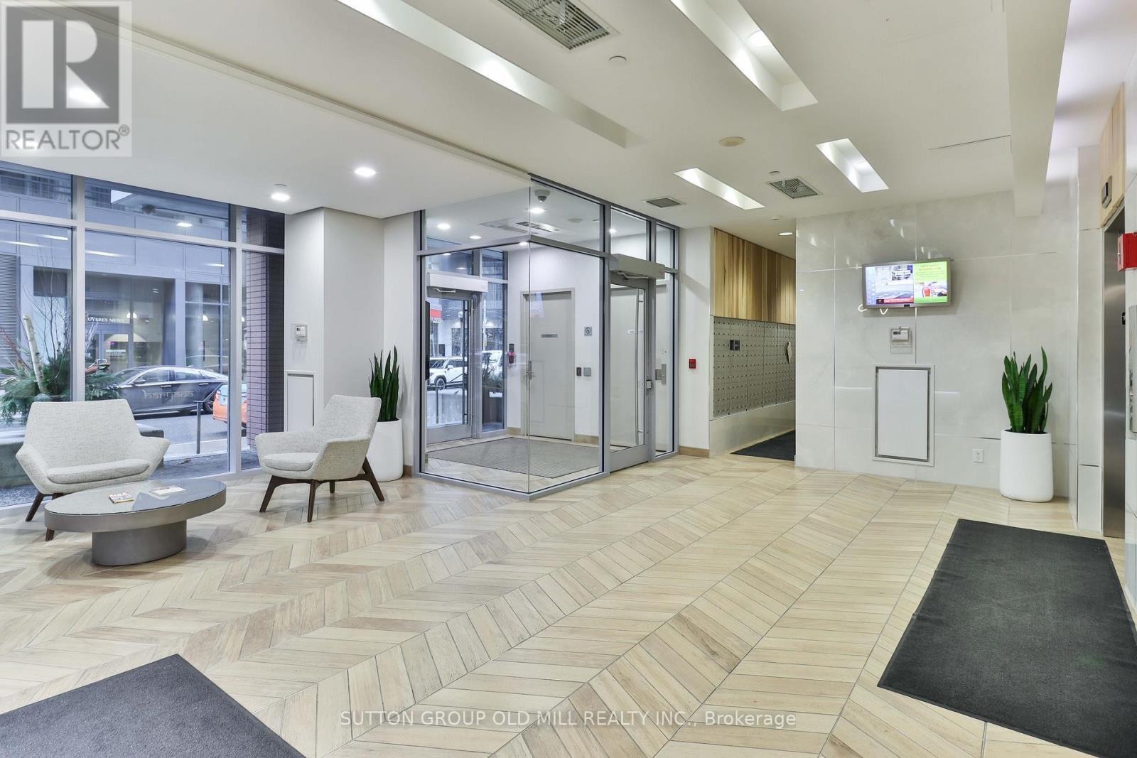 405 - 15 Bruyeres Mews, Toronto, ON - Indoor Photo Showing Other Room