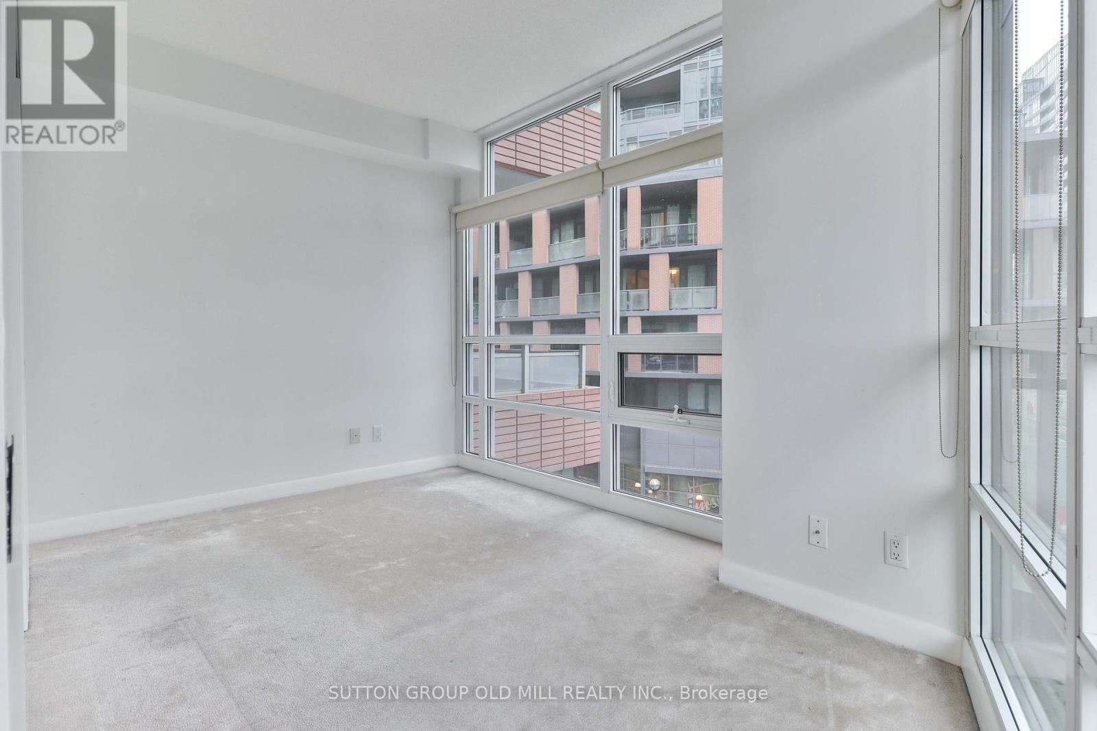 405 - 15 Bruyeres Mews, Toronto, ON - Photo Showing Other Room